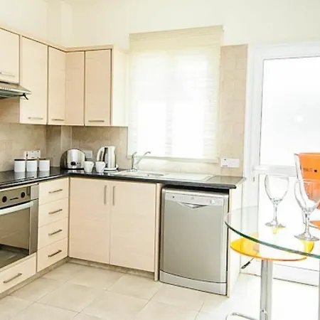 Oceanview Luxury 060 *