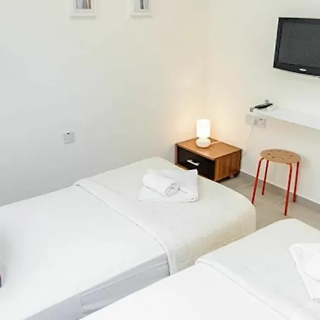 Διαμέρισμα Oceanview Luxury 060 *