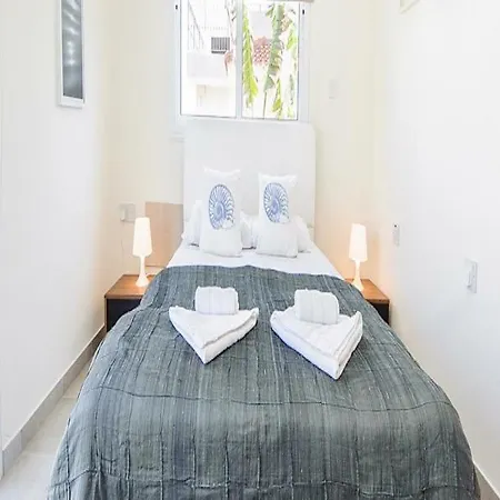Oceanview Luxury 060