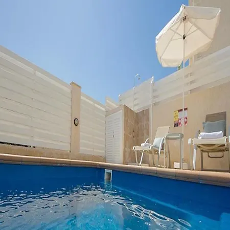 Διαμέρισμα Oceanview Luxury 060 *