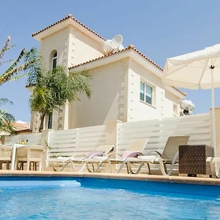 Oceanview Luxury 060 *